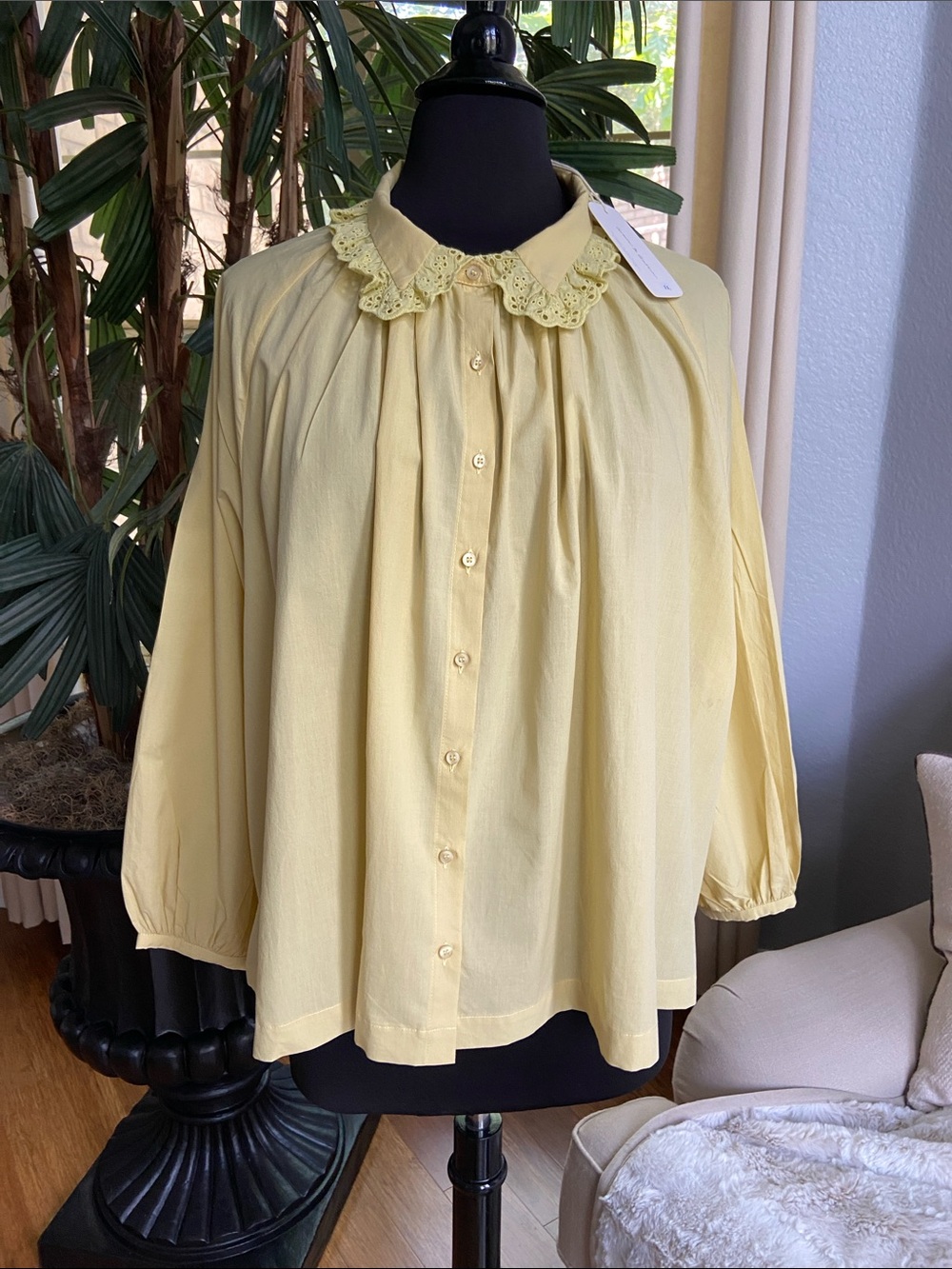 NWT Lace-Collar Button-Down Blouse in Pale Yellow